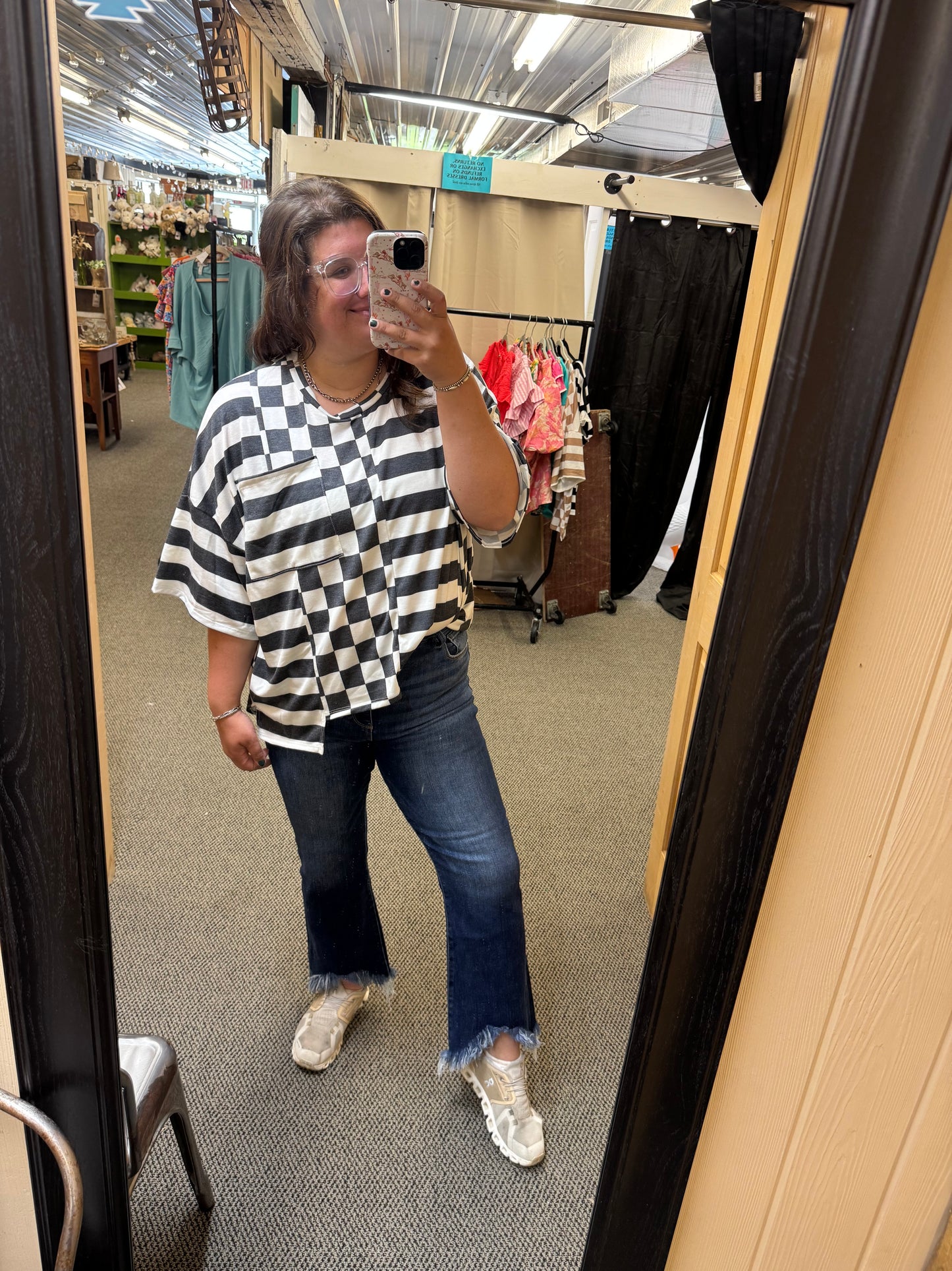 Frayed Hem Cropped Jeans