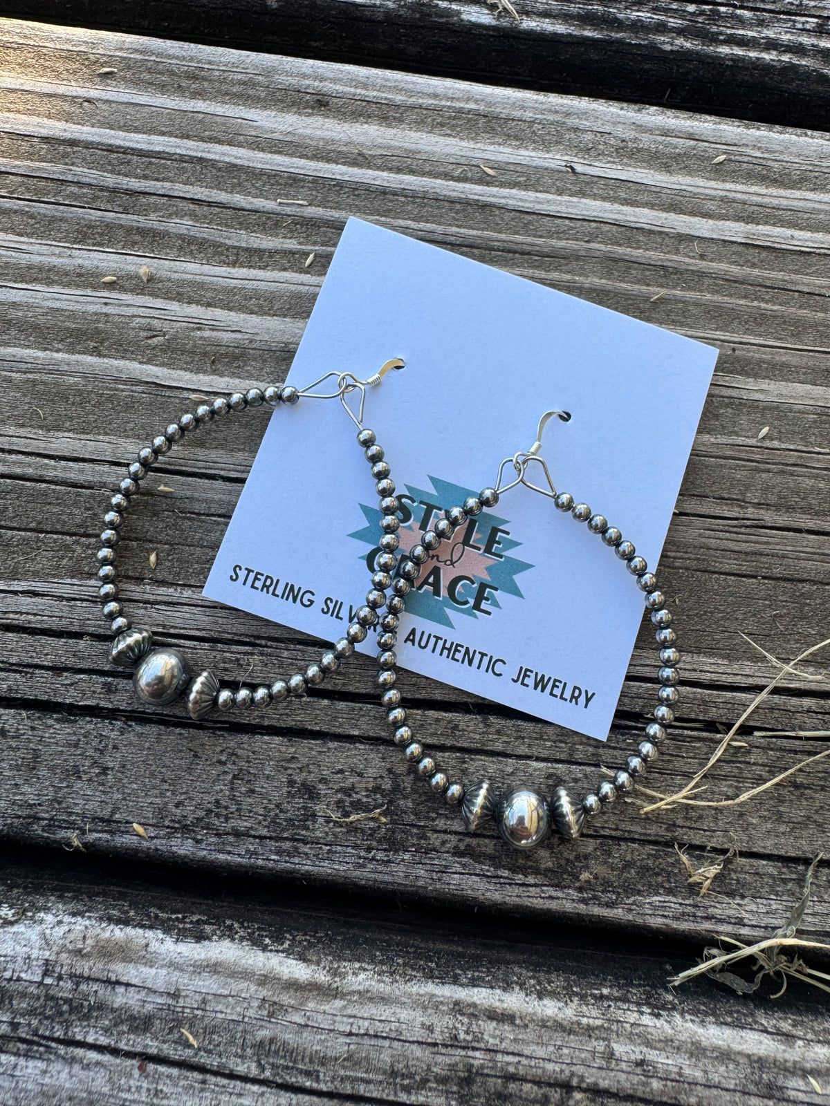 Pearl Middle Hoop Earrings