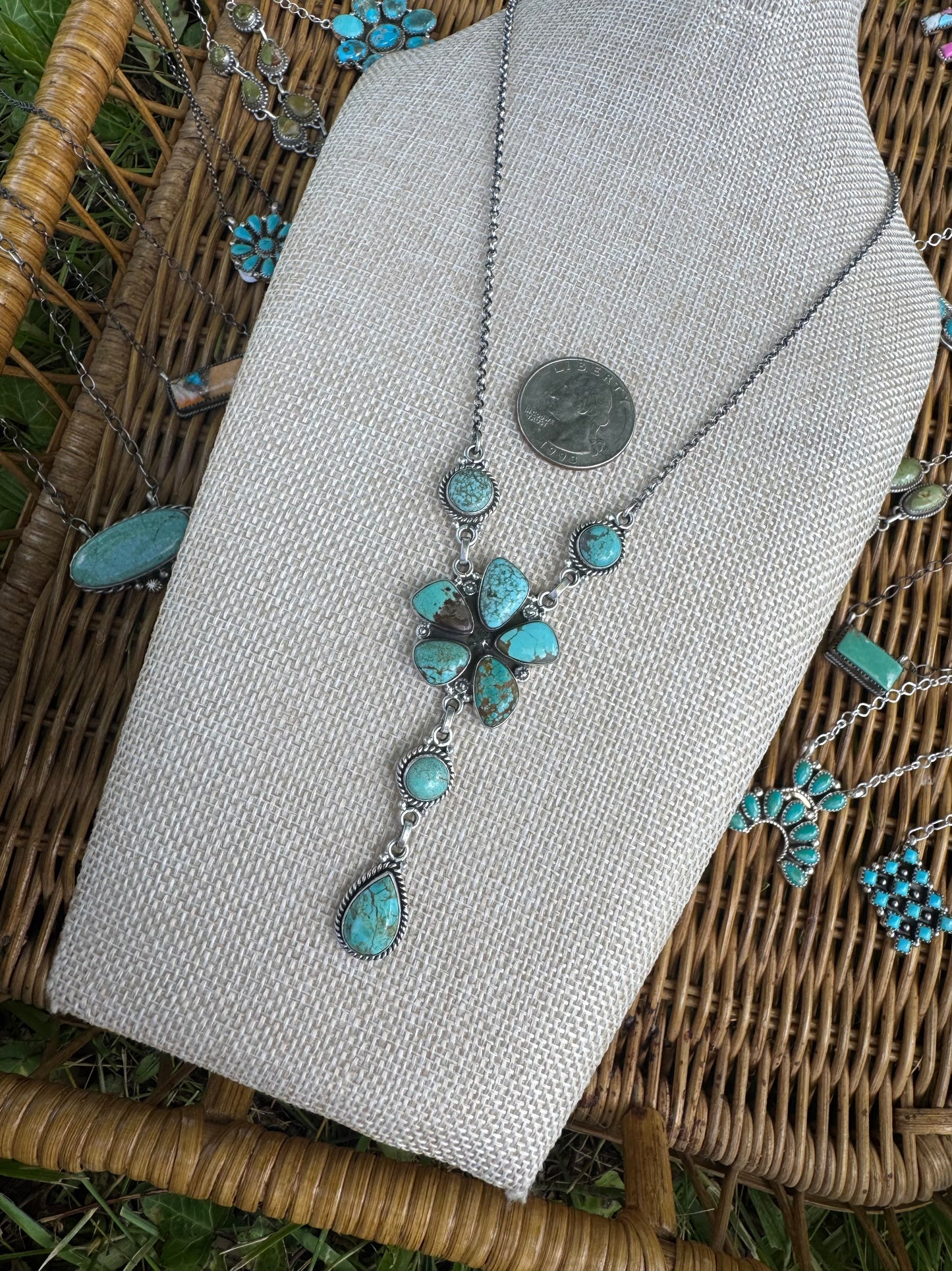 Flower Shape Necklace