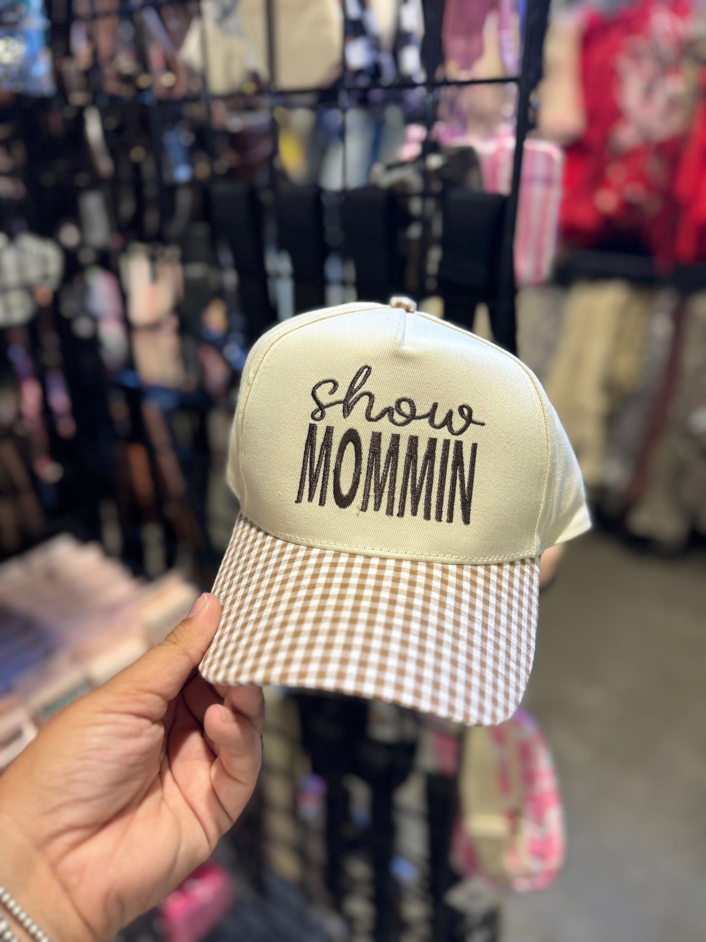 show mommin hat