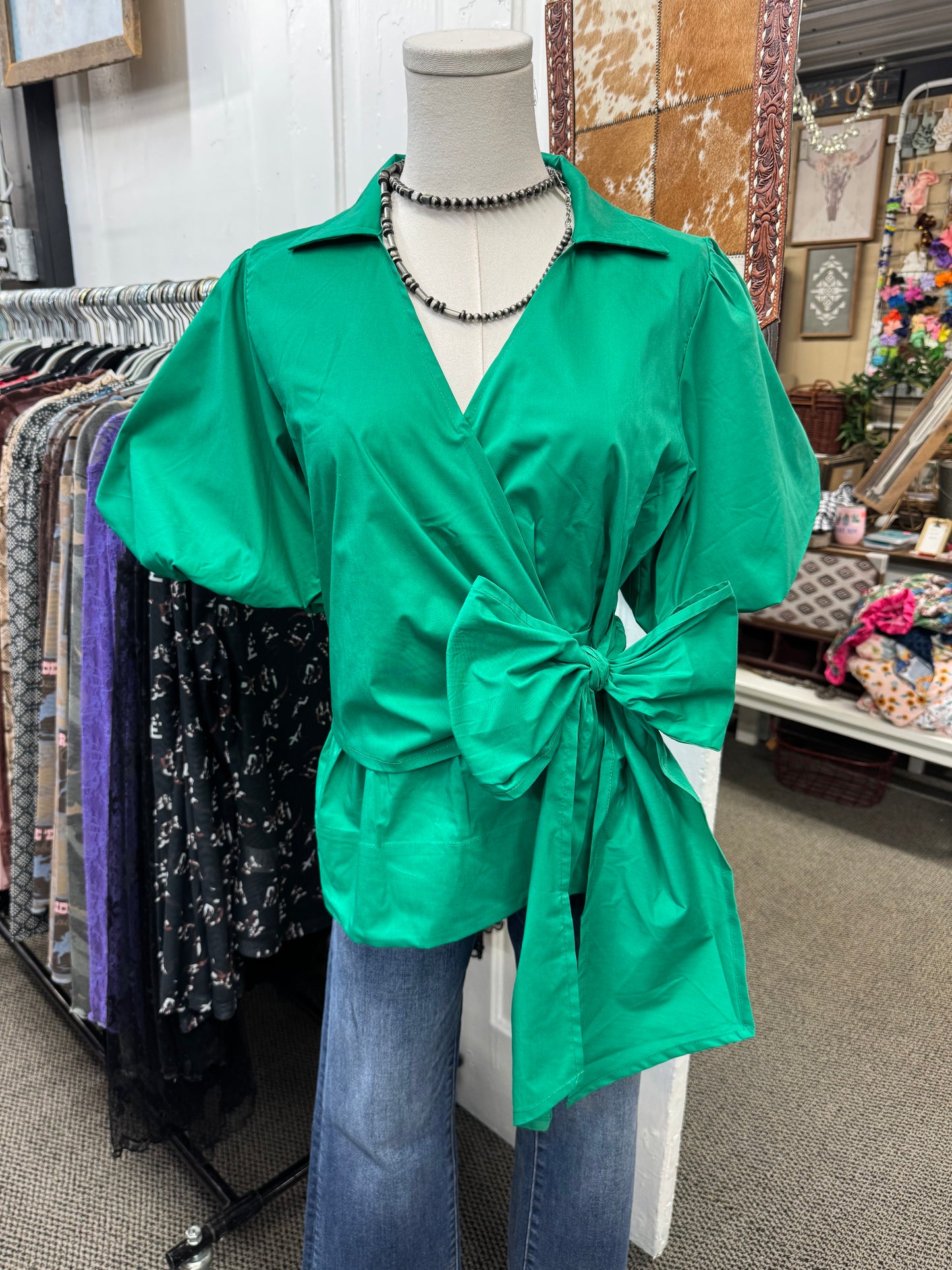 Kelly Bow Front Top