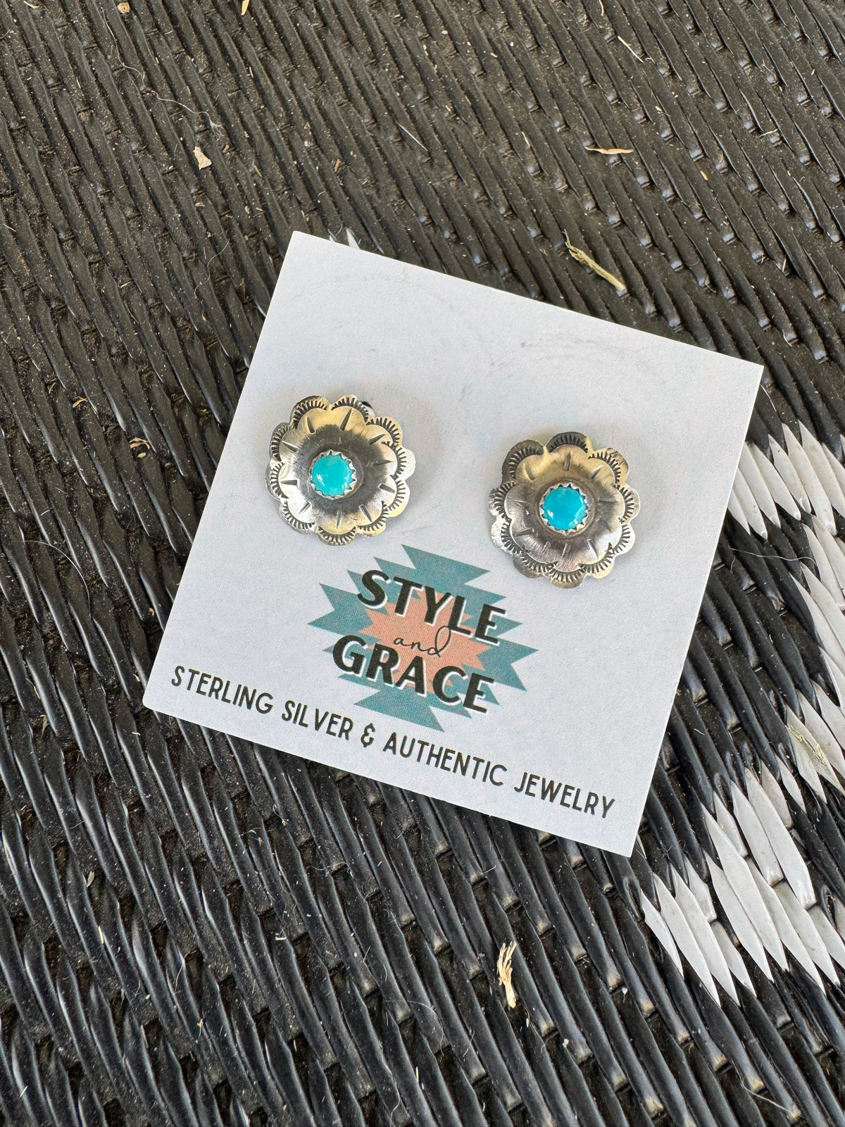 Oval Flower Conchos