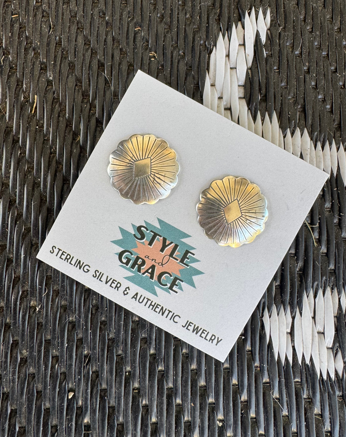 Scallop Circle Conchos