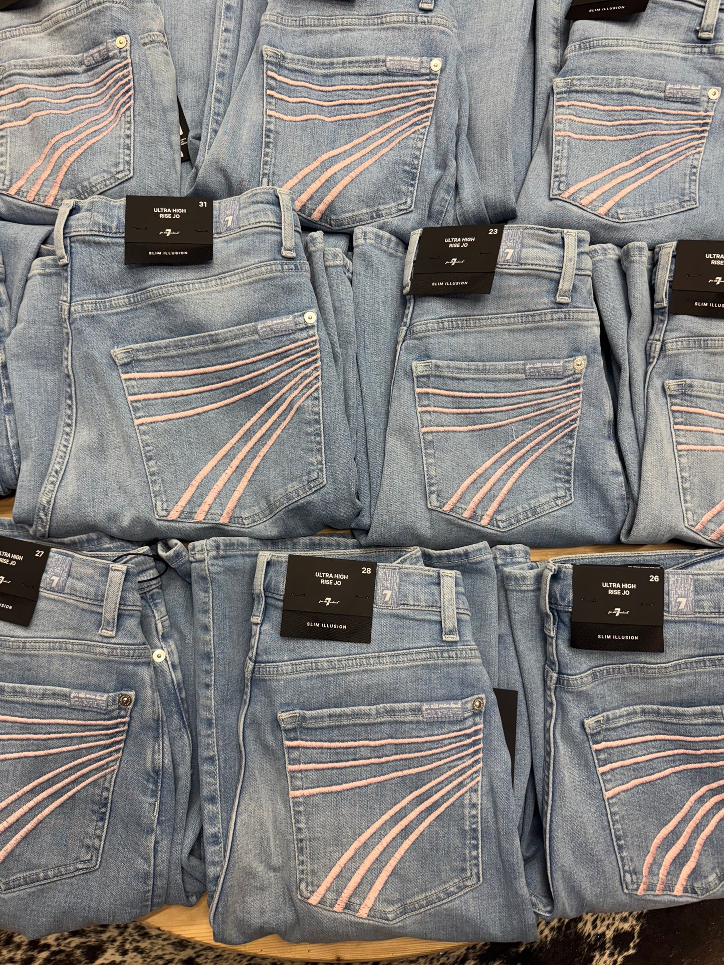 7FAM UHR Jo in Indigo Bloom