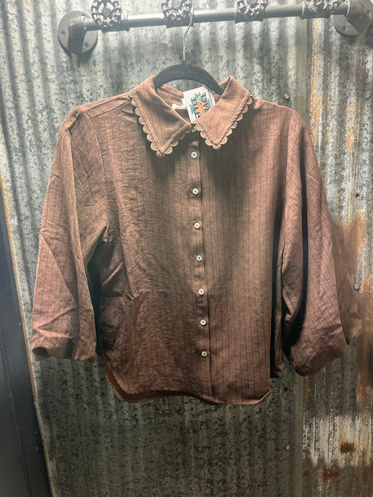 Scallop Collar Button Down
