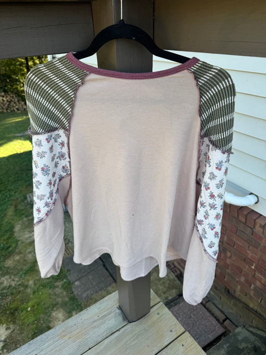Mixed Floral Sleeve LS