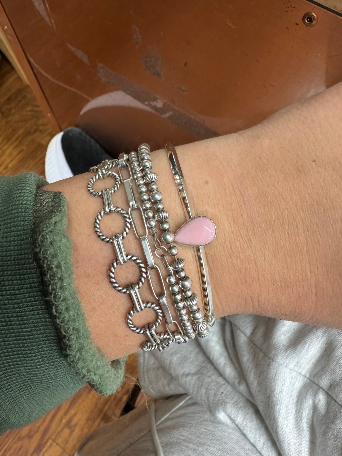 Pink Conch Teardrop Cuff