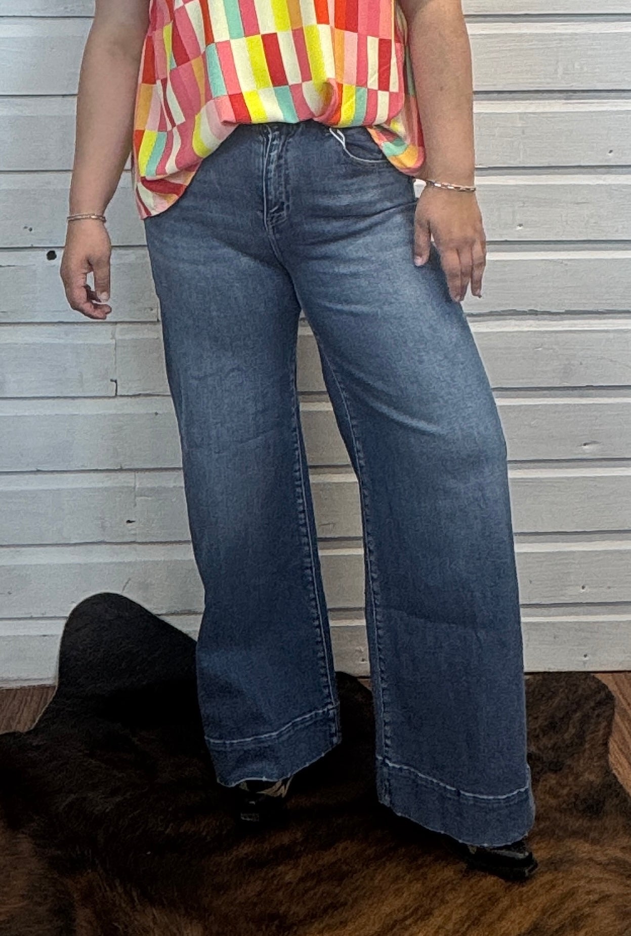 High Rise-Ankle Wide-Seam Detailed Jeans