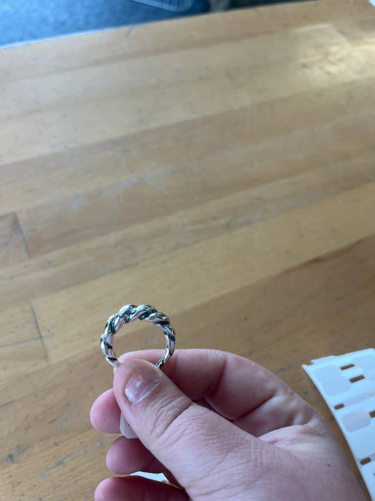 Graduated twist ring