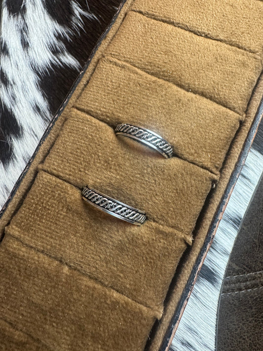 Twist Style Spinner Ring