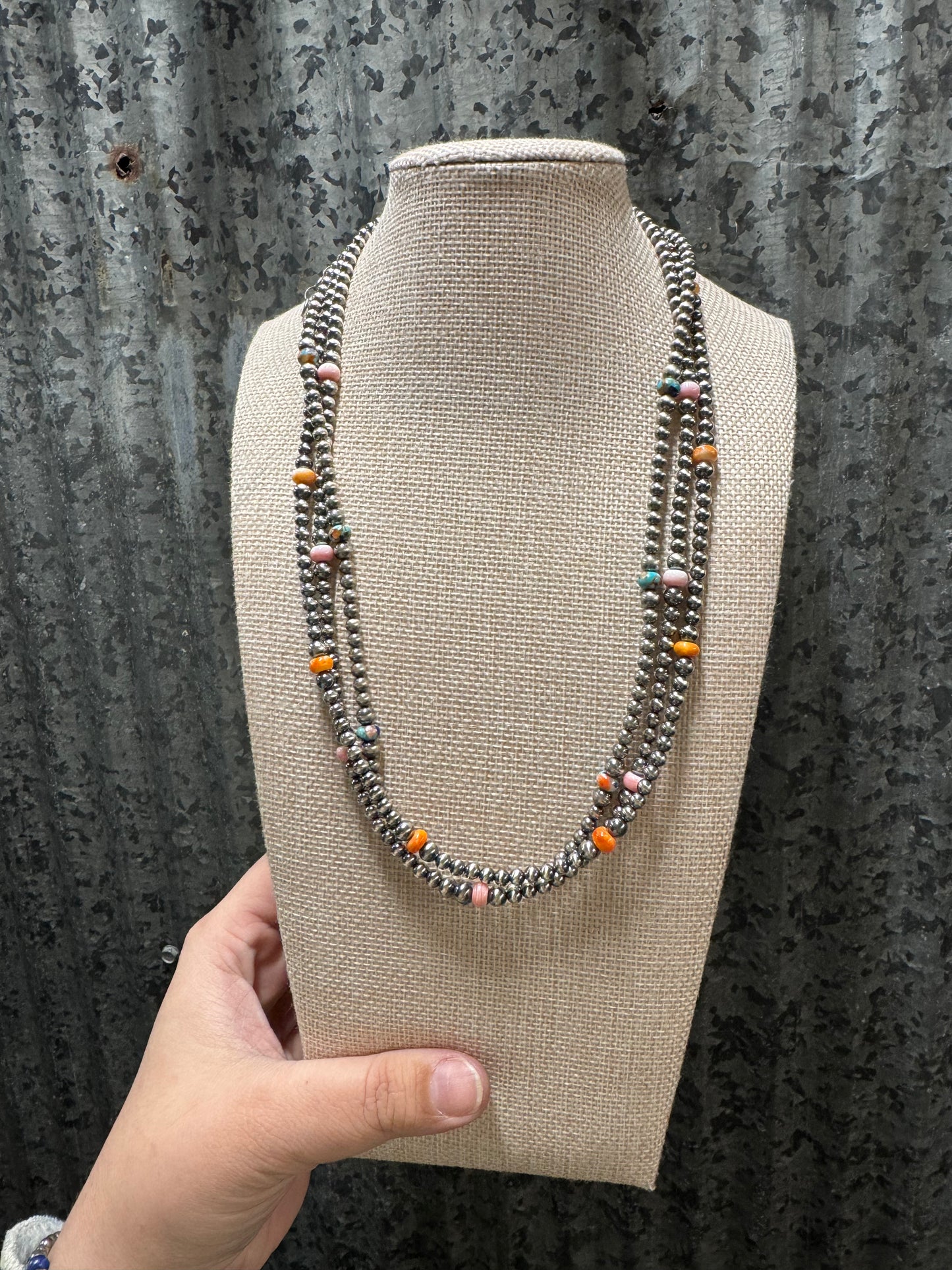 Colorful Detail Pearl Necklaces