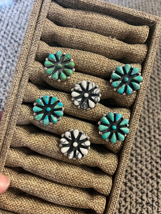 Circle Cluster Ring
