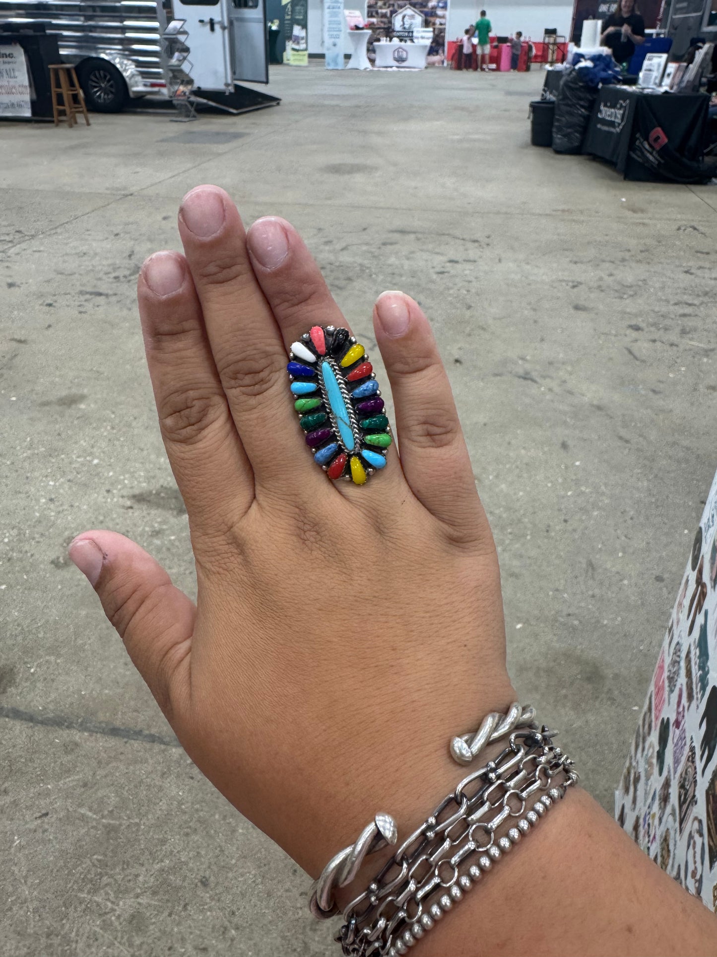 Colorful Cluster Ring