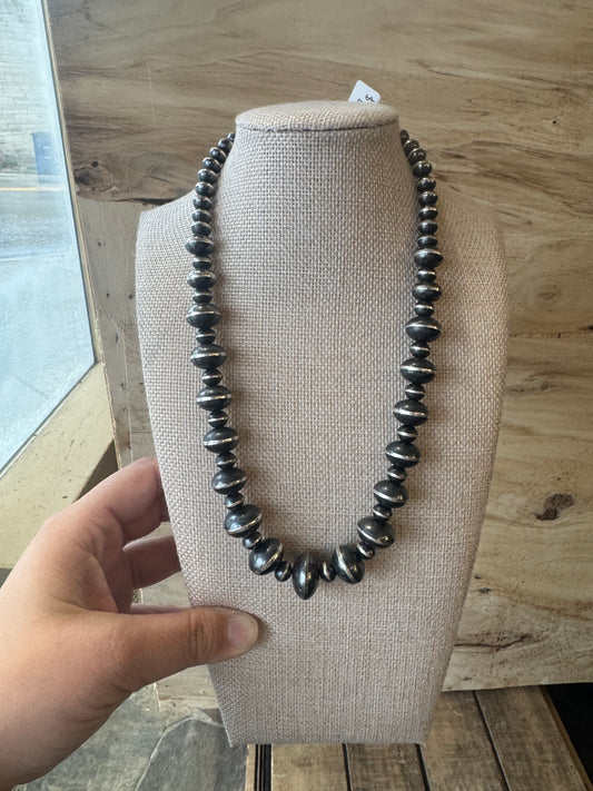 Alternating Saucer Necklace